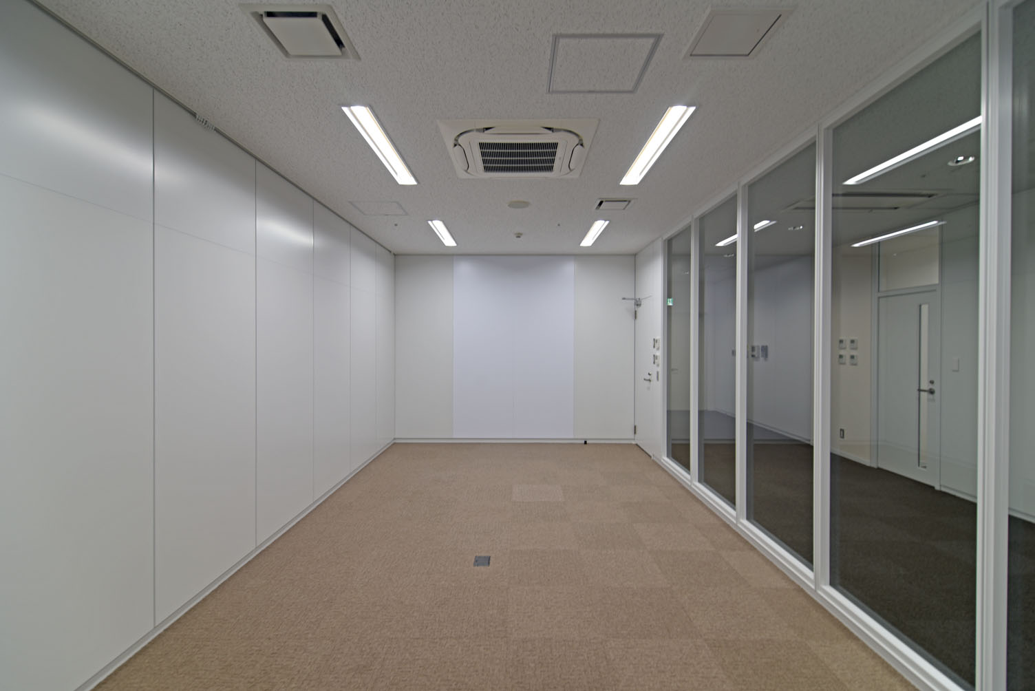 オフィス